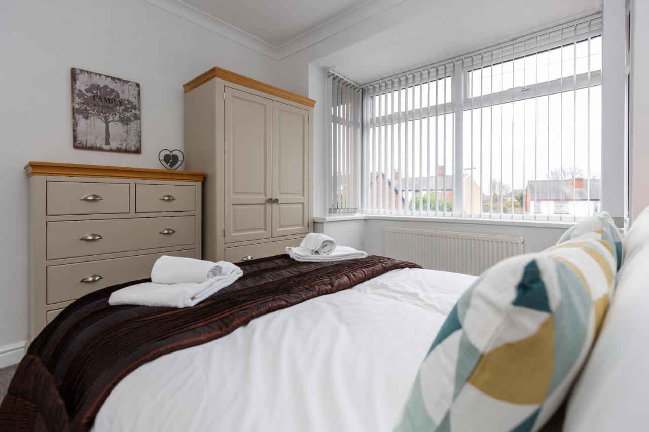 Hillside House - 2 Bedrooms Parking Wi-Fi Hospital Blackpool Luaran gambar