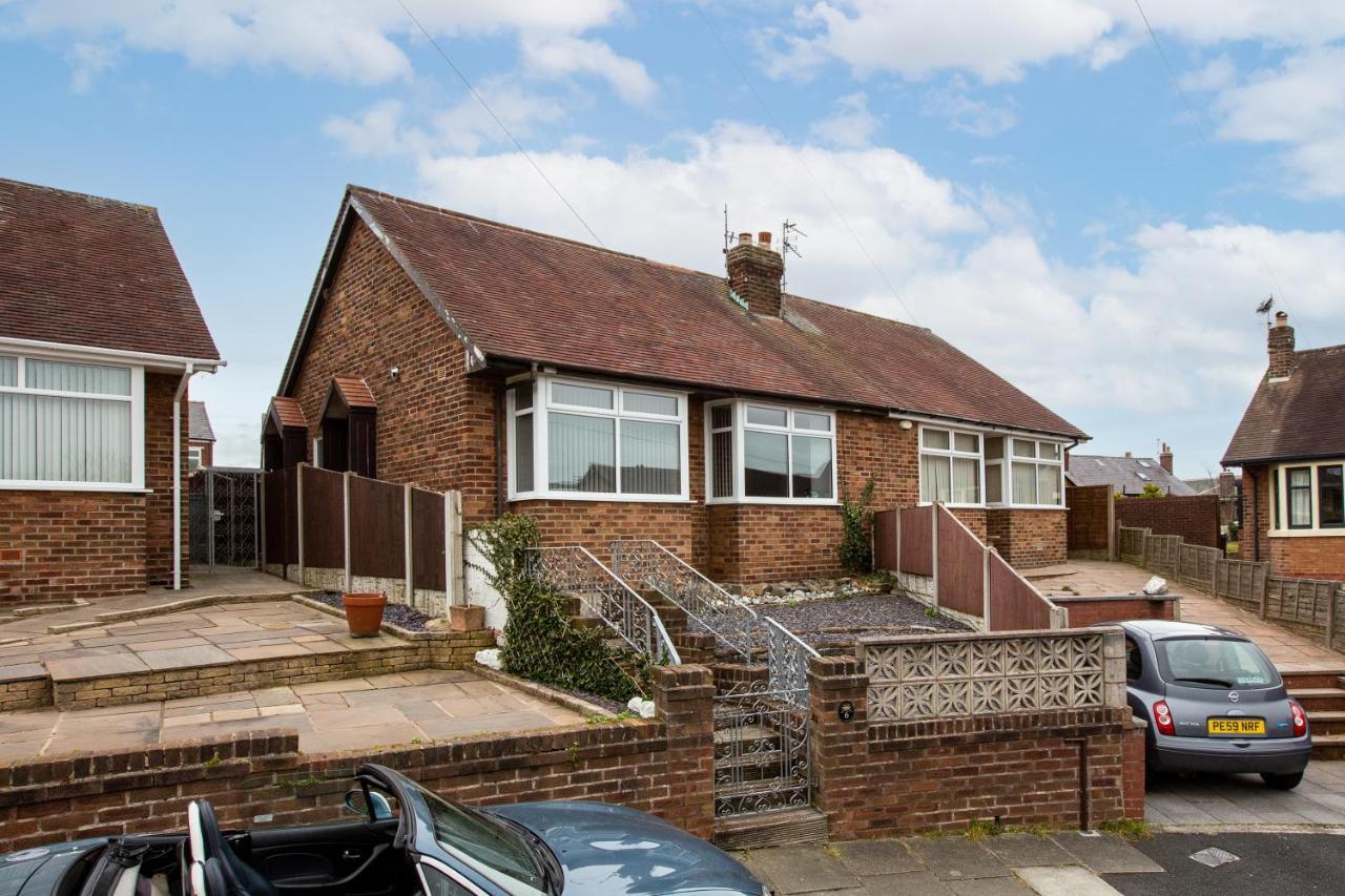 Hillside House - 2 Bedrooms Parking Wi-Fi Hospital Blackpool Luaran gambar