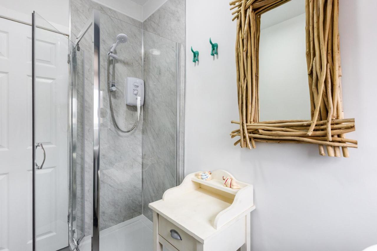 Hillside House - 2 Bedrooms Parking Wi-Fi Hospital Blackpool Luaran gambar