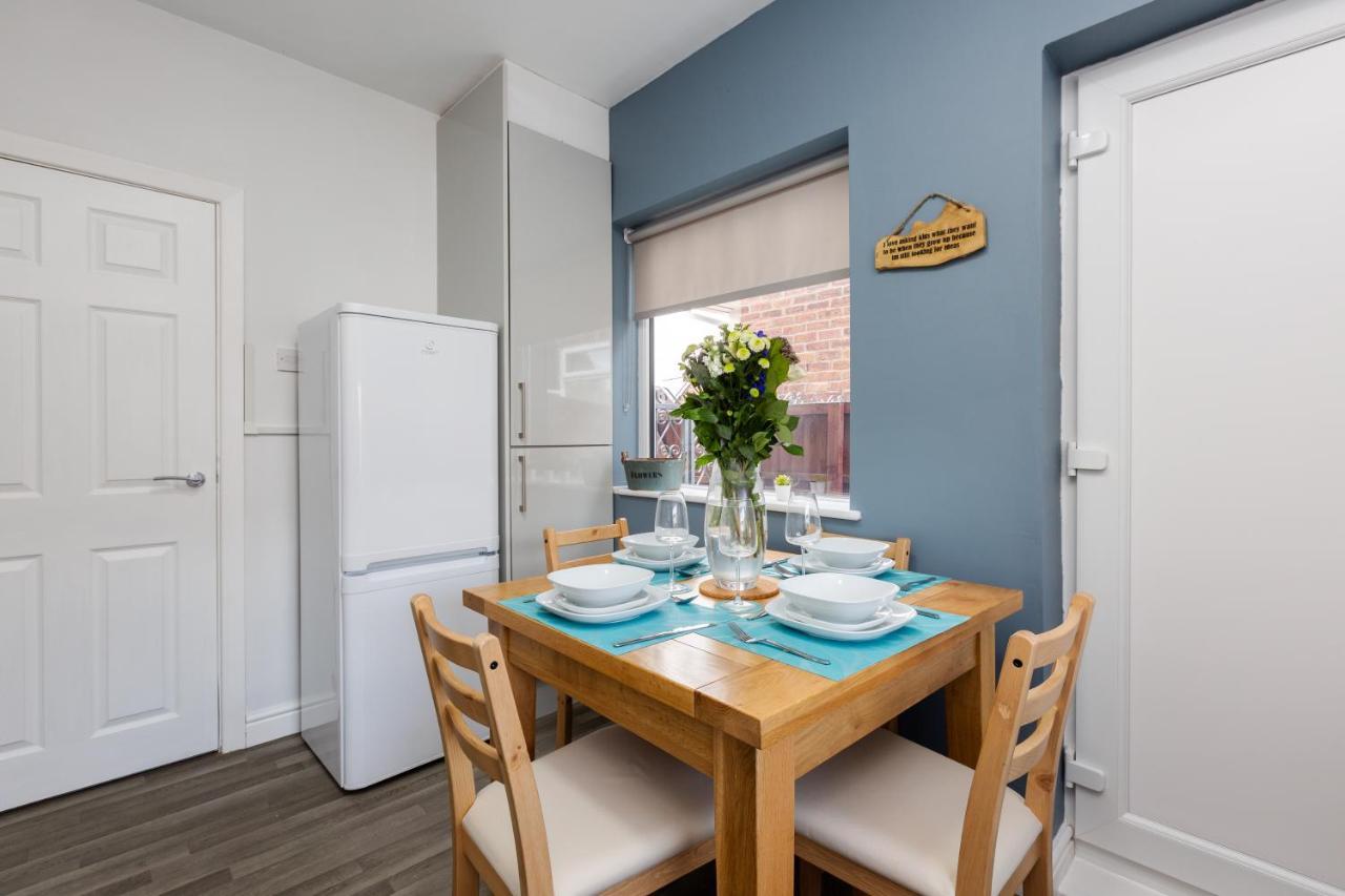 Hillside House - 2 Bedrooms Parking Wi-Fi Hospital Blackpool Luaran gambar