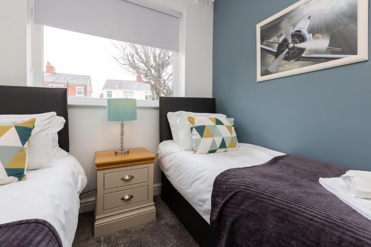 Hillside House - 2 Bedrooms Parking Wi-Fi Hospital Blackpool Luaran gambar