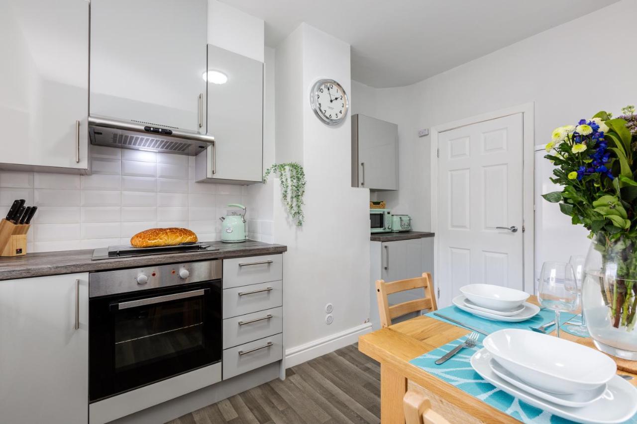 Hillside House - 2 Bedrooms Parking Wi-Fi Hospital Blackpool Luaran gambar